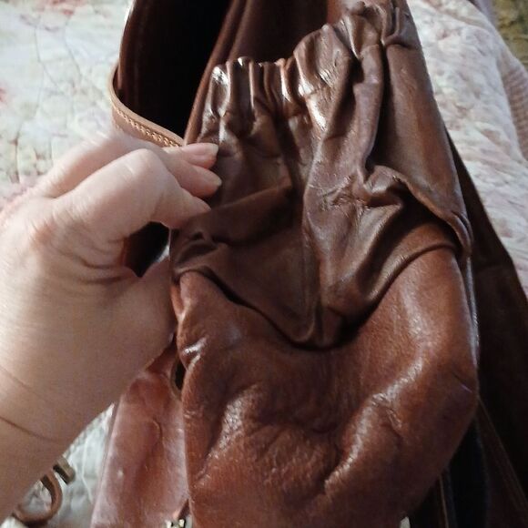 Hulsh  - Picture 4 of 7